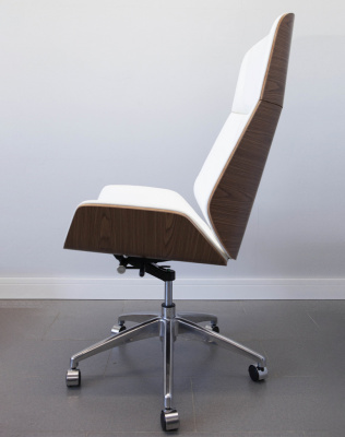 Кресло из натуральной кожи, каркас дерево арт. FX-BC06 - купить в Нижнекамске. Цена 34 820.52 руб.